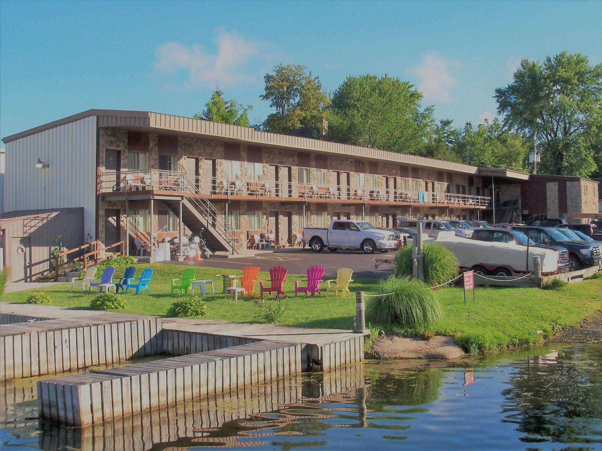 Otter Creek Inn Alexandria Bay Exterior foto